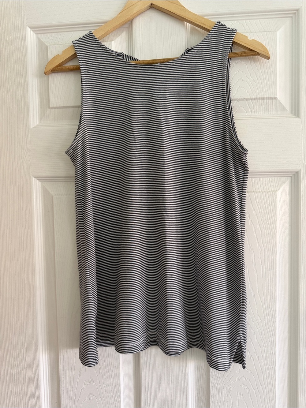 Loft Blue & White Striped Women's Tank Top